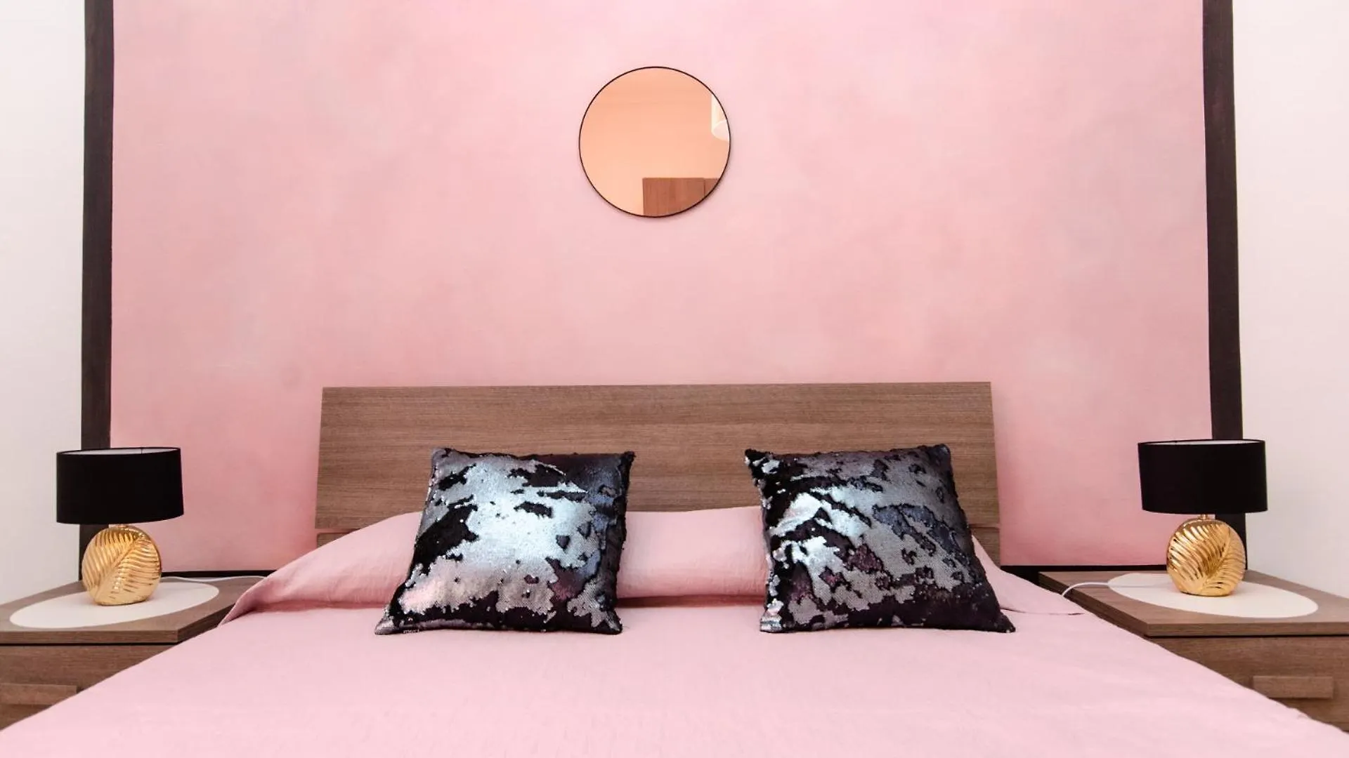 Pink Room Milan
